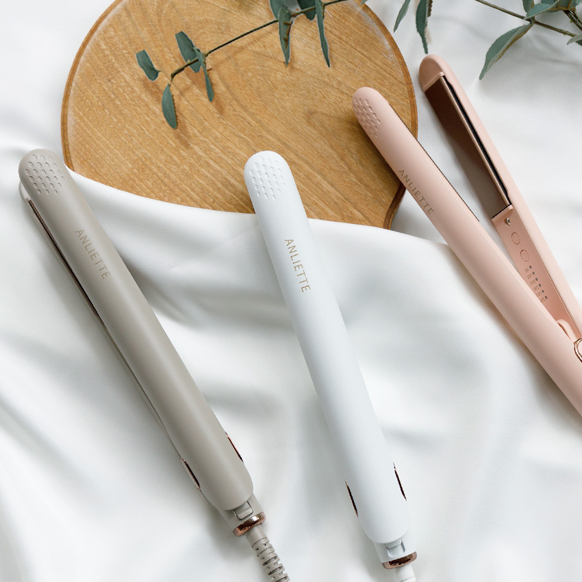 エステティック・イオン・アイロン